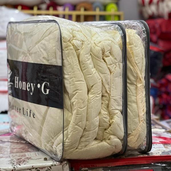 6-piece Duvet with 2 pillowcases, 2 cushion covers, 1 Bedsheet and 1 Quilt